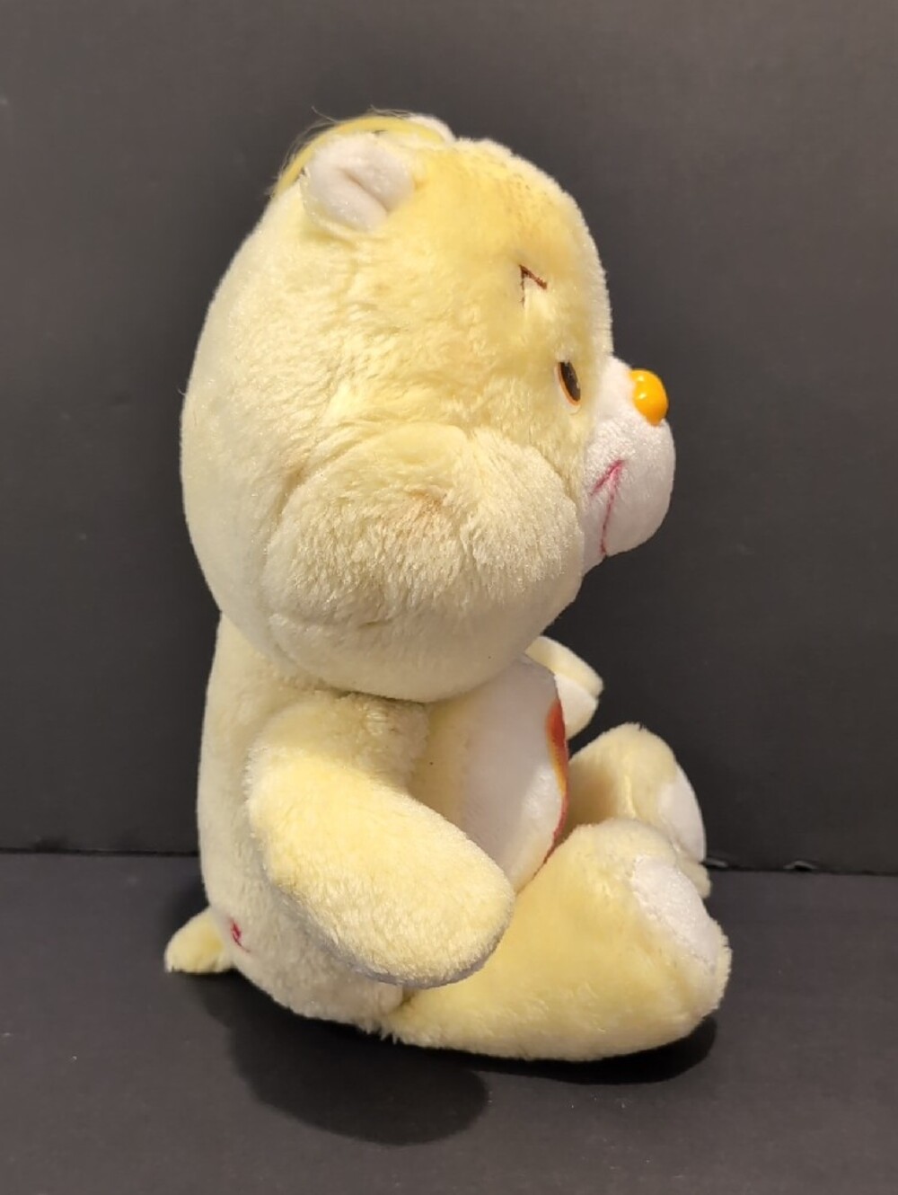 Vintage Kenner Care Bears Yellow Birthday Bear Plush Cupcake Belly 1983 - Picture 6 of 10